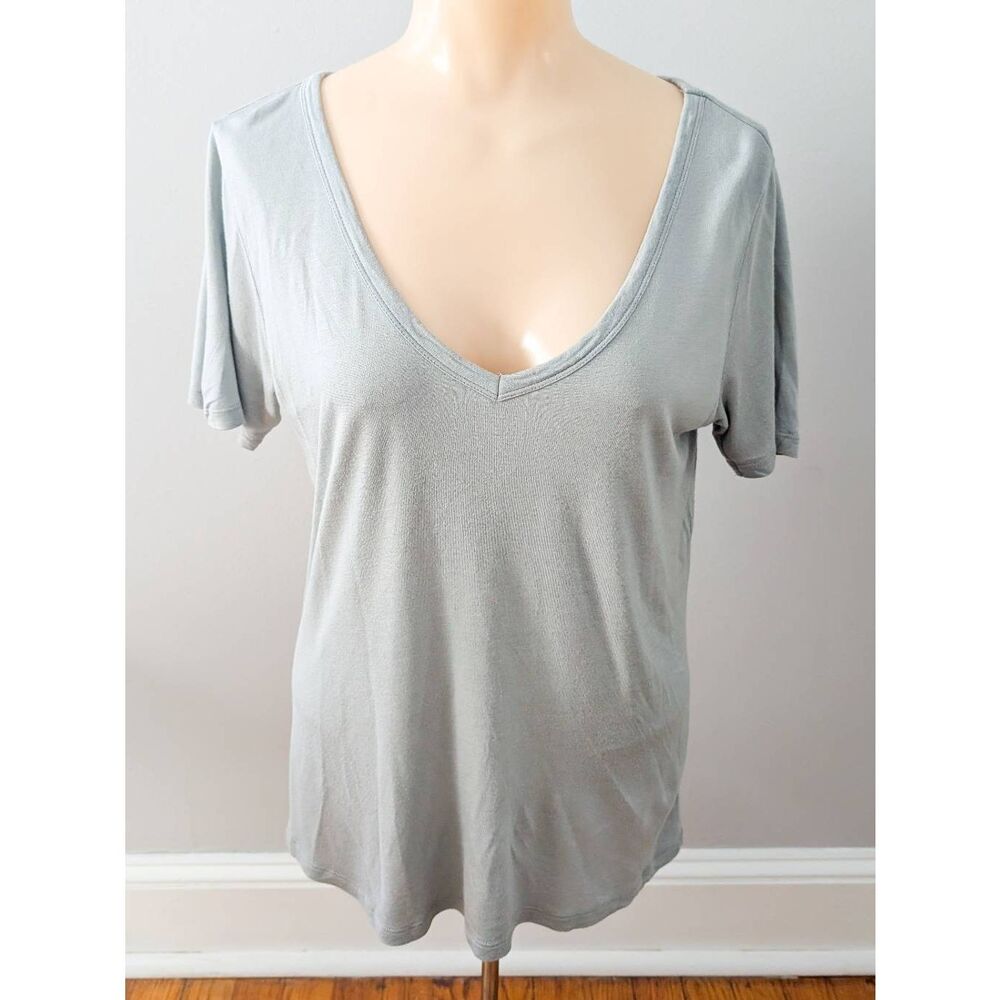 H&M Gray Scoop Neck T-shirt Women's